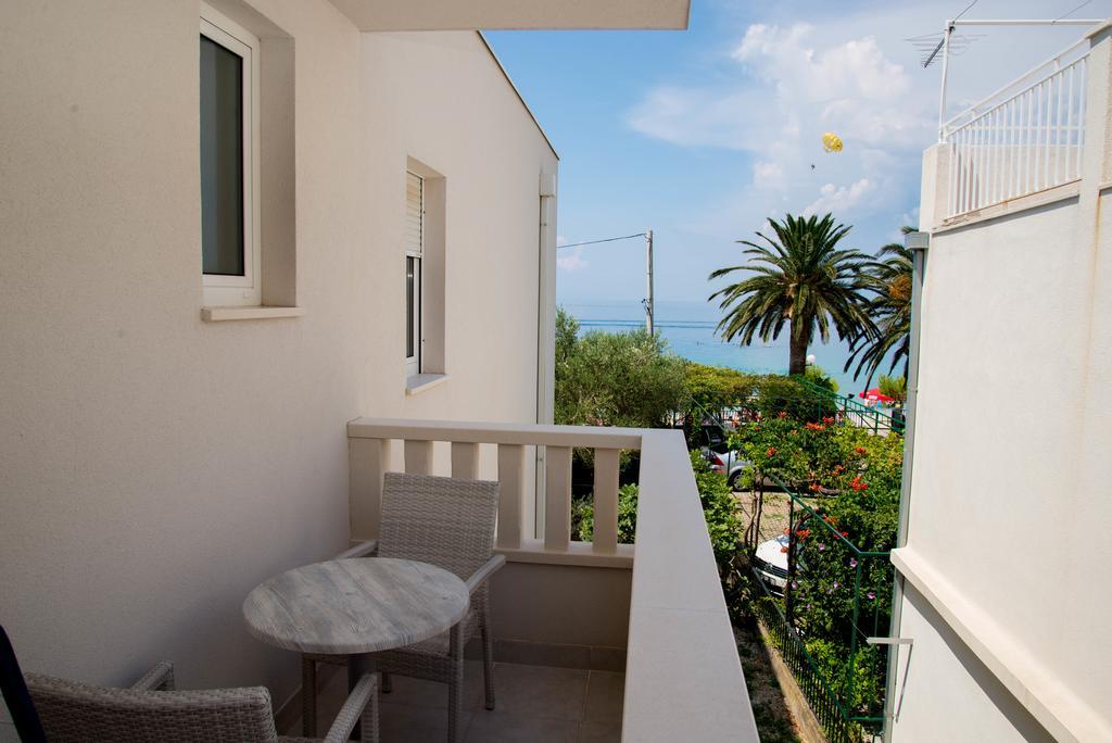 Waterfront Apartments - Tučepi Eksteriør billede