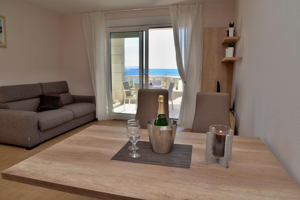 Waterfront Apartments - Tučepi Eksteriør billede