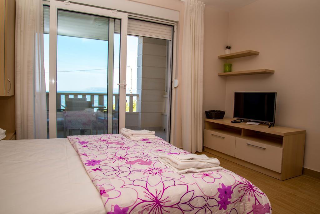 Waterfront Apartments - Tučepi Eksteriør billede